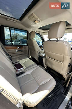 Позашляховик / Кросовер Land Rover Discovery 2013 в 