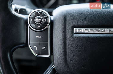 Внедорожник / Кроссовер Land Rover Discovery 2017 в 