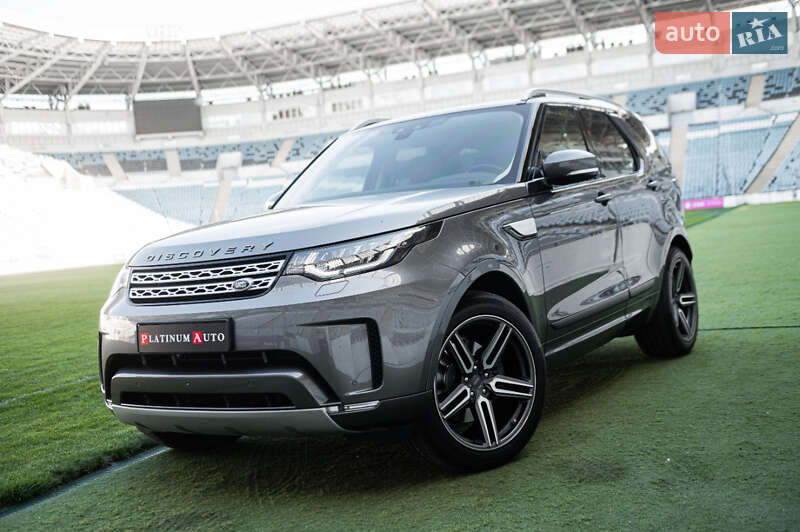 Внедорожник / Кроссовер Land Rover Discovery 2017 в 