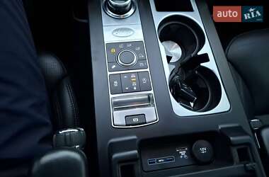 Внедорожник / Кроссовер Land Rover Discovery 2019 в 