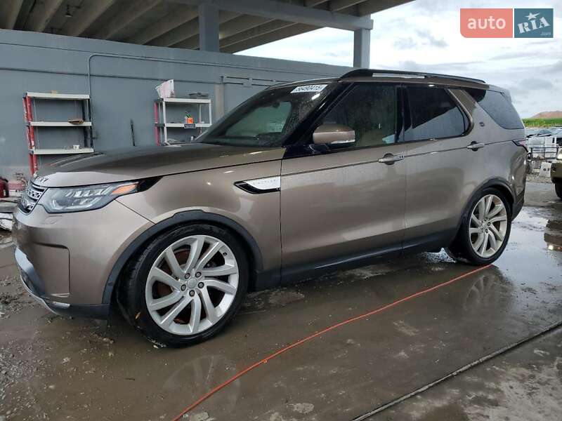 Внедорожник / Кроссовер Land Rover Discovery 2017 в 