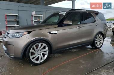 Внедорожник / Кроссовер Land Rover Discovery 2017 в 