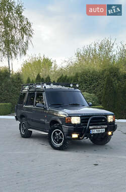Позашляховик / Кросовер Land Rover Discovery 1996 в 