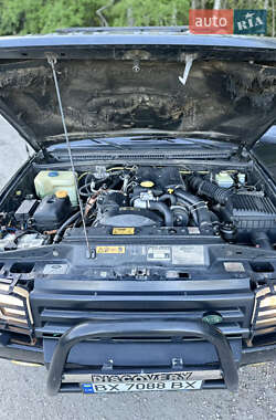 Позашляховик / Кросовер Land Rover Discovery 1996 в 