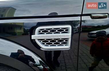 Позашляховик / Кросовер Land Rover Discovery 2011 в 