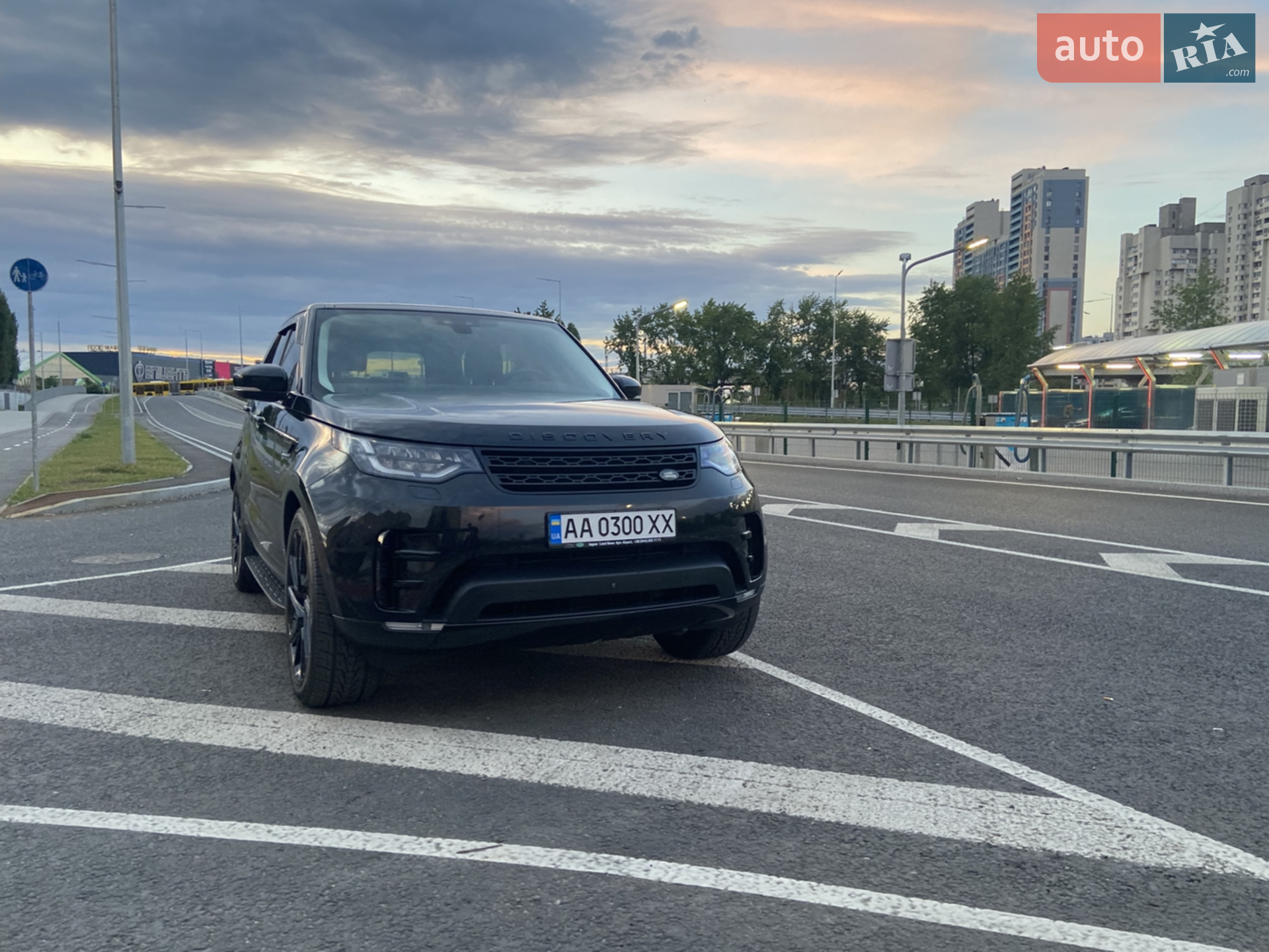 2017 Land Rover Discovery - мініатюра 20