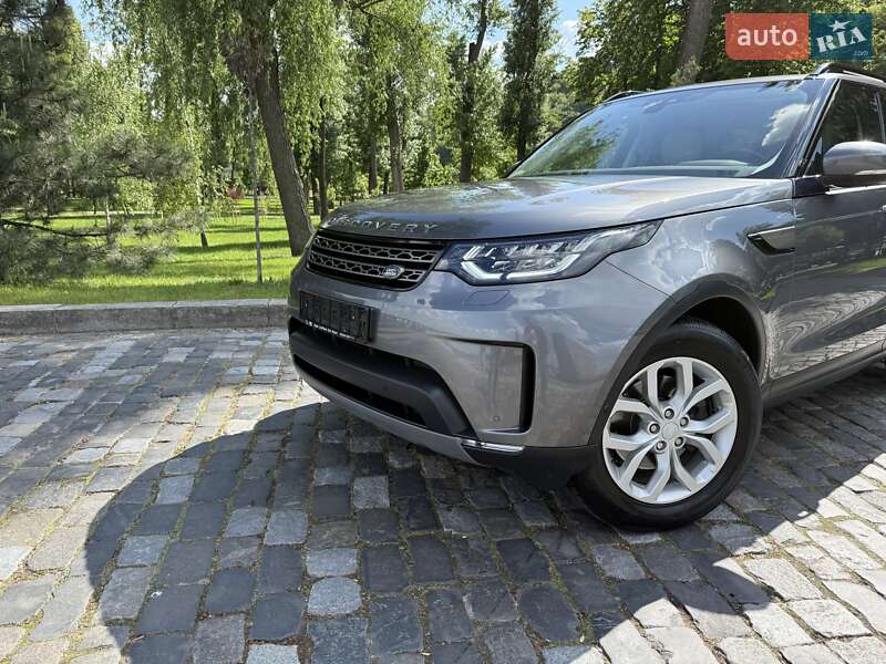Land Rover Discovery 2018