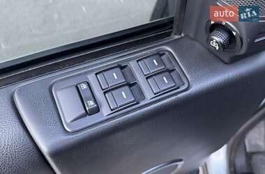 Внедорожник / Кроссовер Land Rover Discovery 2006 в 