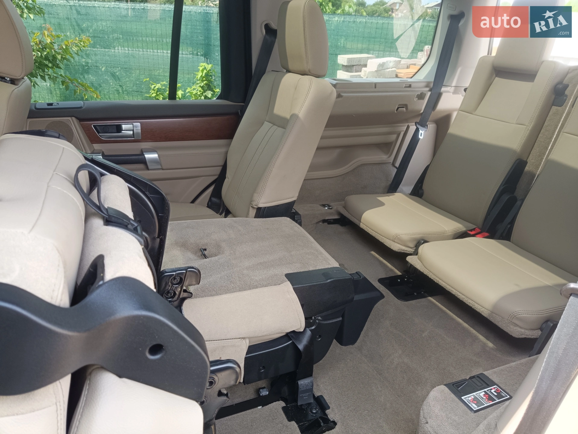2016 Land Rover Discovery - мініатюра 12