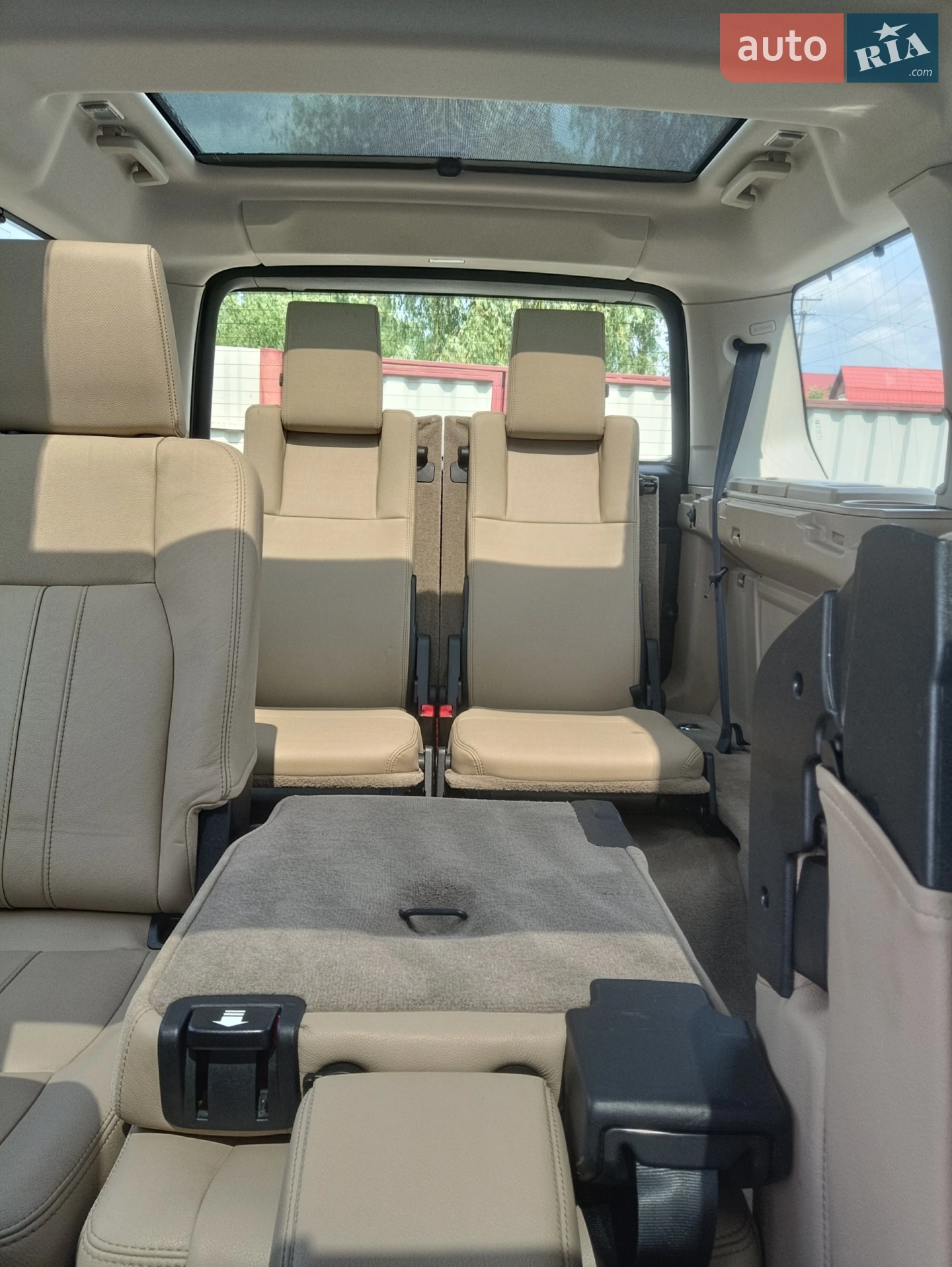 2016 Land Rover Discovery - мініатюра 11
