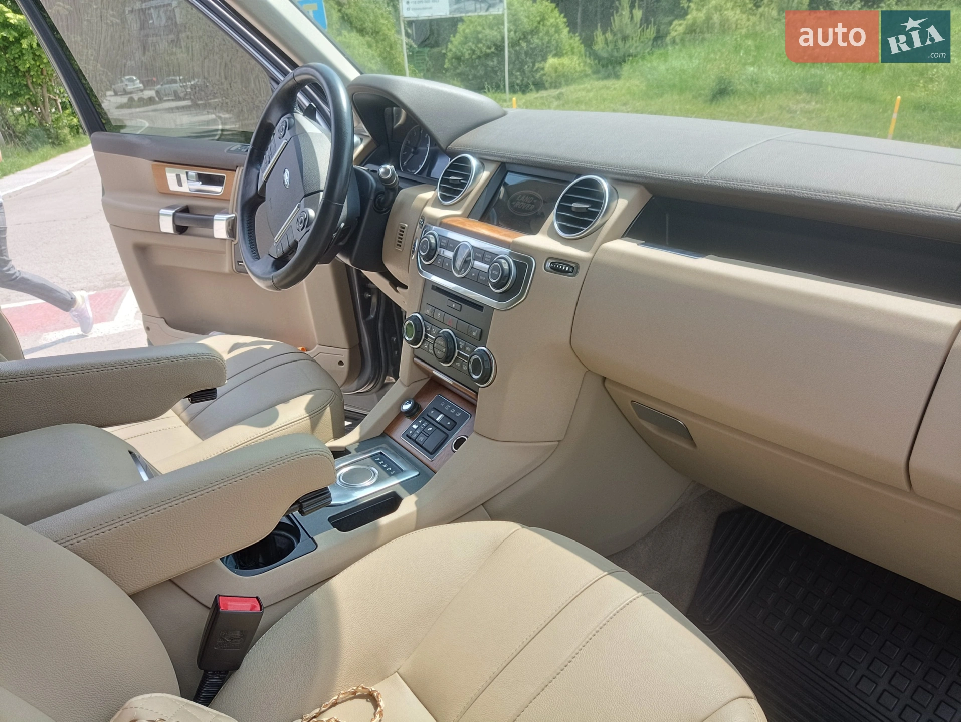 2016 Land Rover Discovery - мініатюра 21