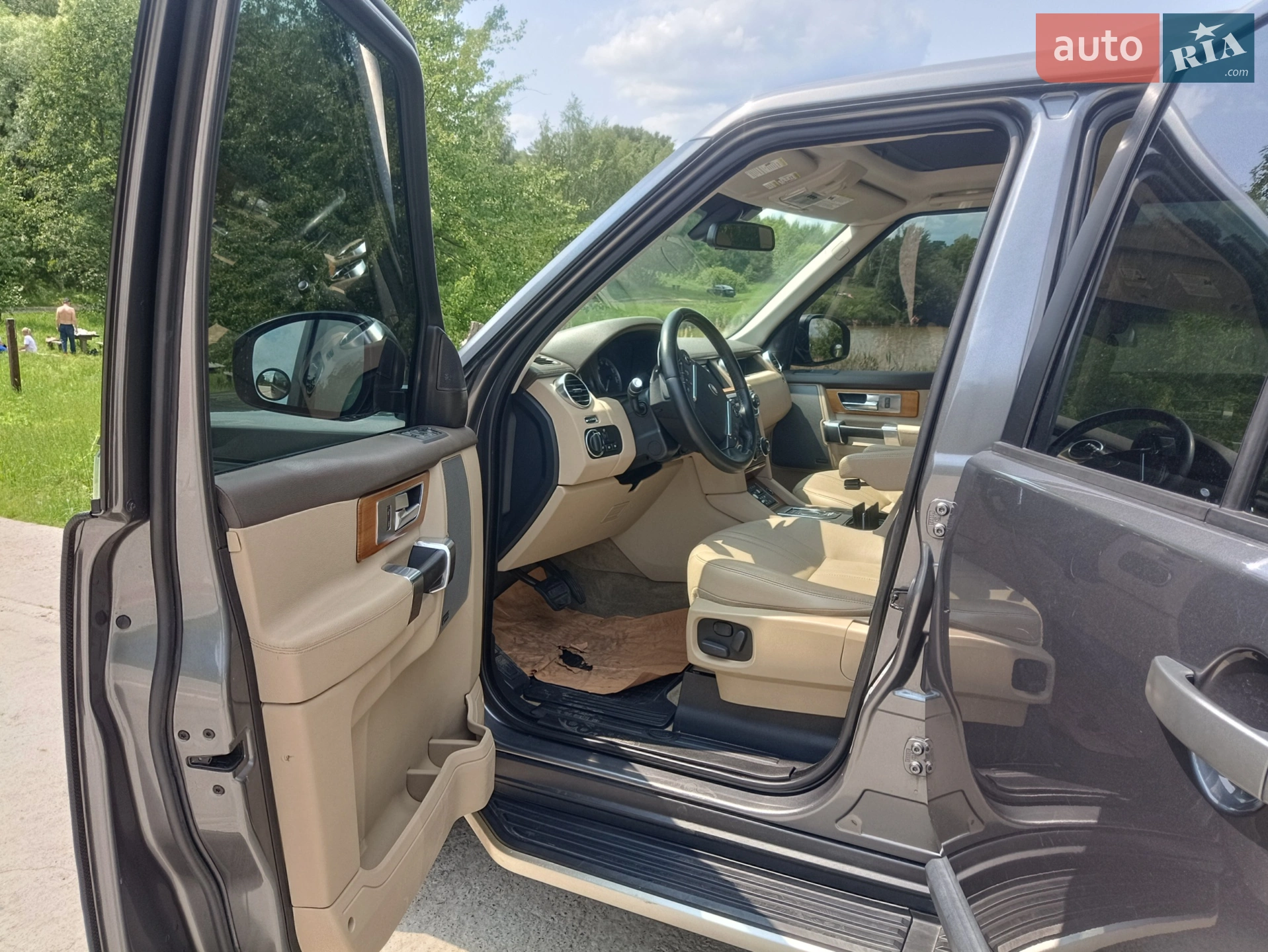 2016 Land Rover Discovery - мініатюра 23