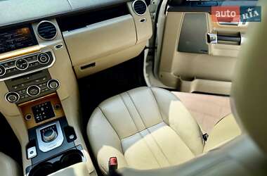 Позашляховик / Кросовер Land Rover Discovery 2015 в 