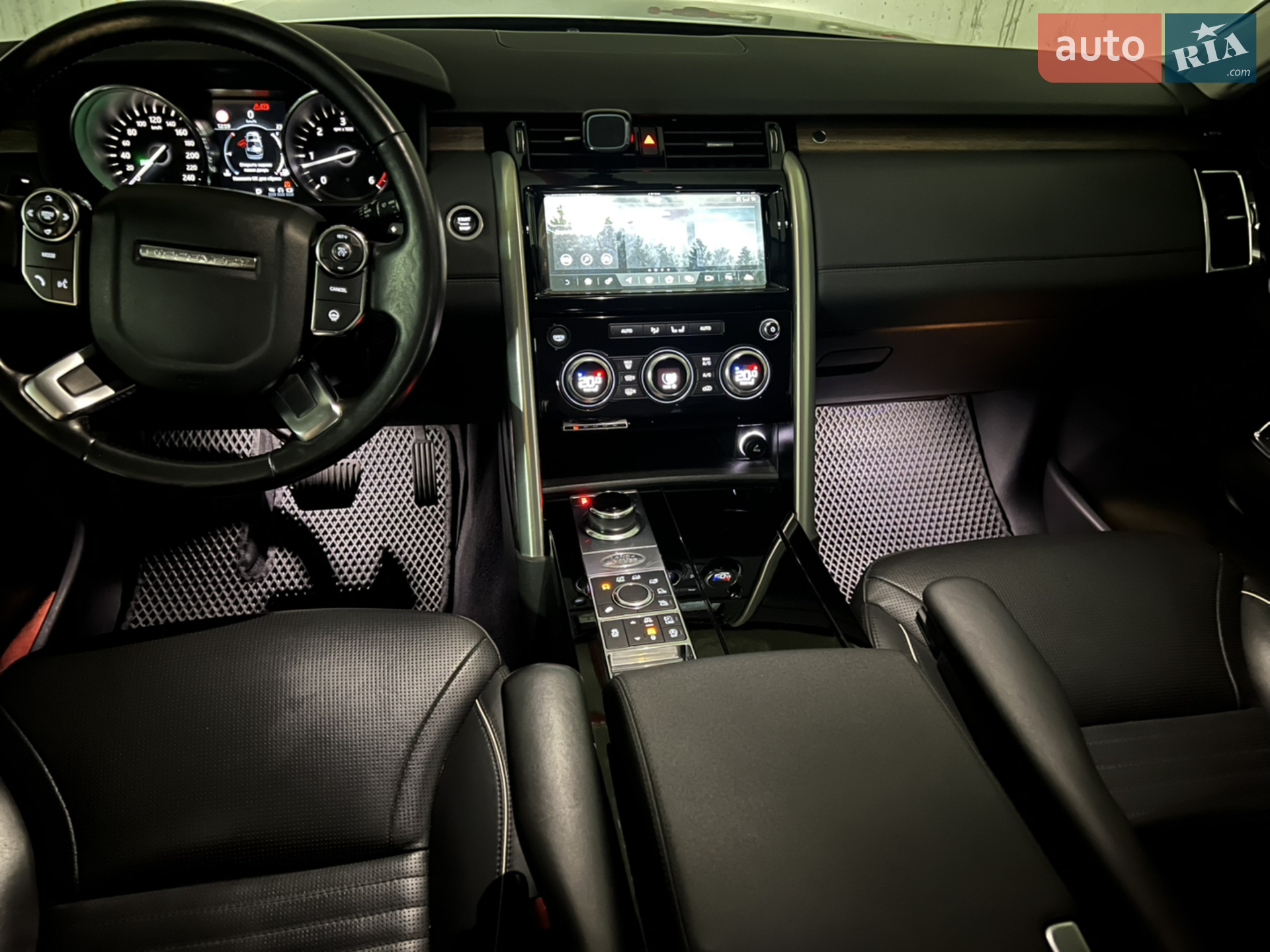 2017 Land Rover Discovery - мініатюра 26