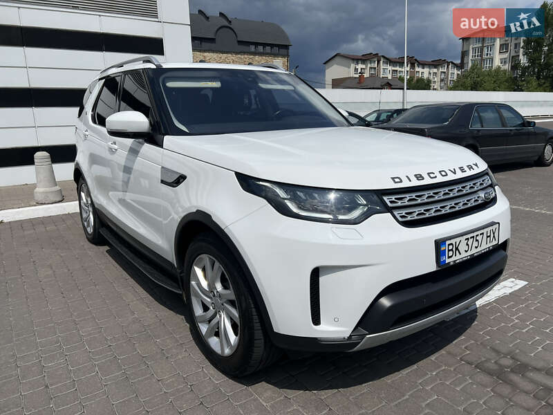 Позашляховик / Кросовер Land Rover Discovery 2017 в Києві