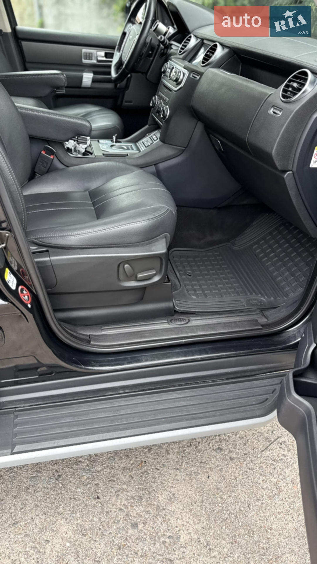 2016 Land Rover Discovery - мініатюра 22