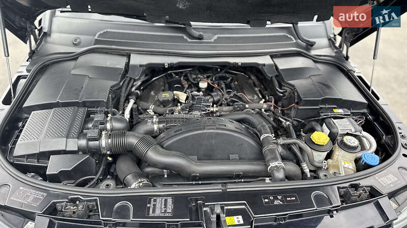 Позашляховик / Кросовер Land Rover Discovery 2016 в Березані фото 37 Позашляховик / Кросовер Land Rover Discovery 2016 в Березані