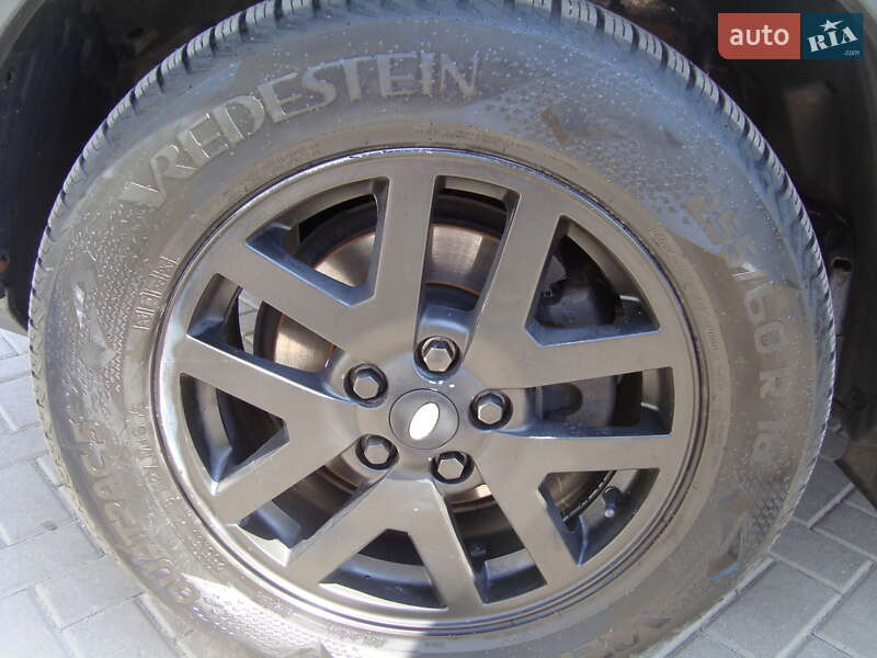 Позашляховик / Кросовер Land Rover Discovery 2006 в Києві