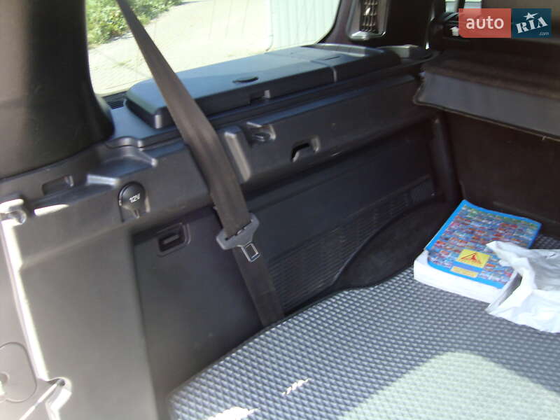 Позашляховик / Кросовер Land Rover Discovery 2006 в Києві