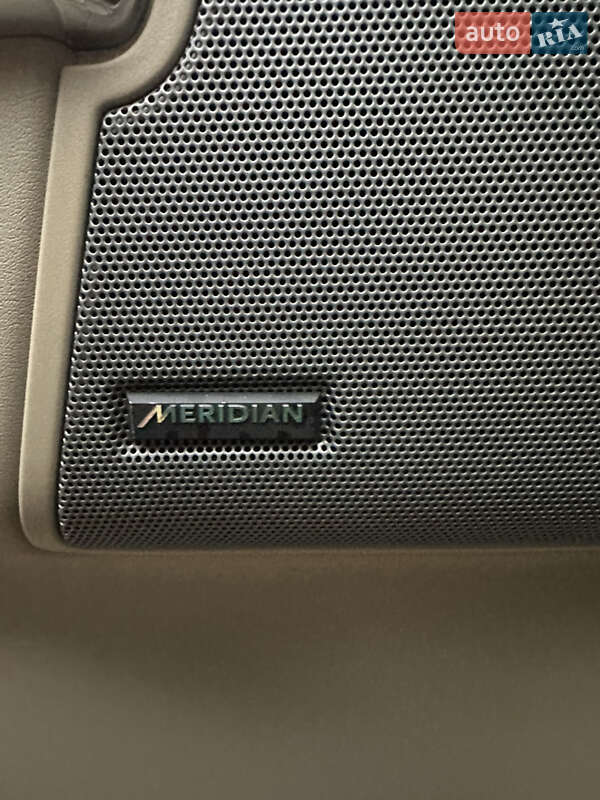 Внедорожник / Кроссовер Land Rover Discovery 2014 в Киеве