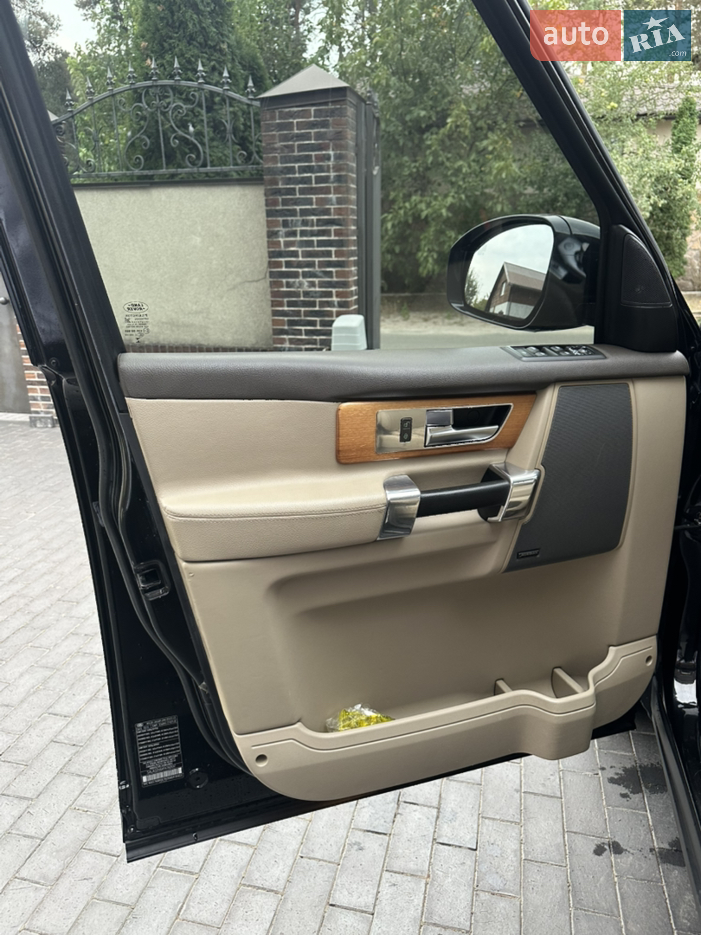 2014 Land Rover Discovery - мініатюра 17