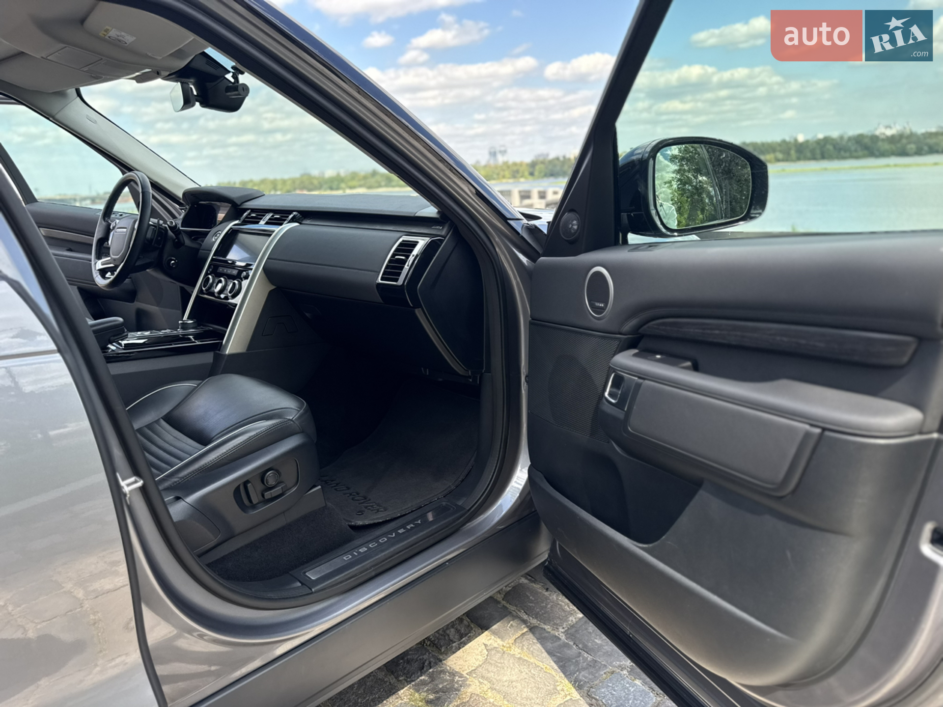 2020 Land Rover Discovery - мініатюра 65