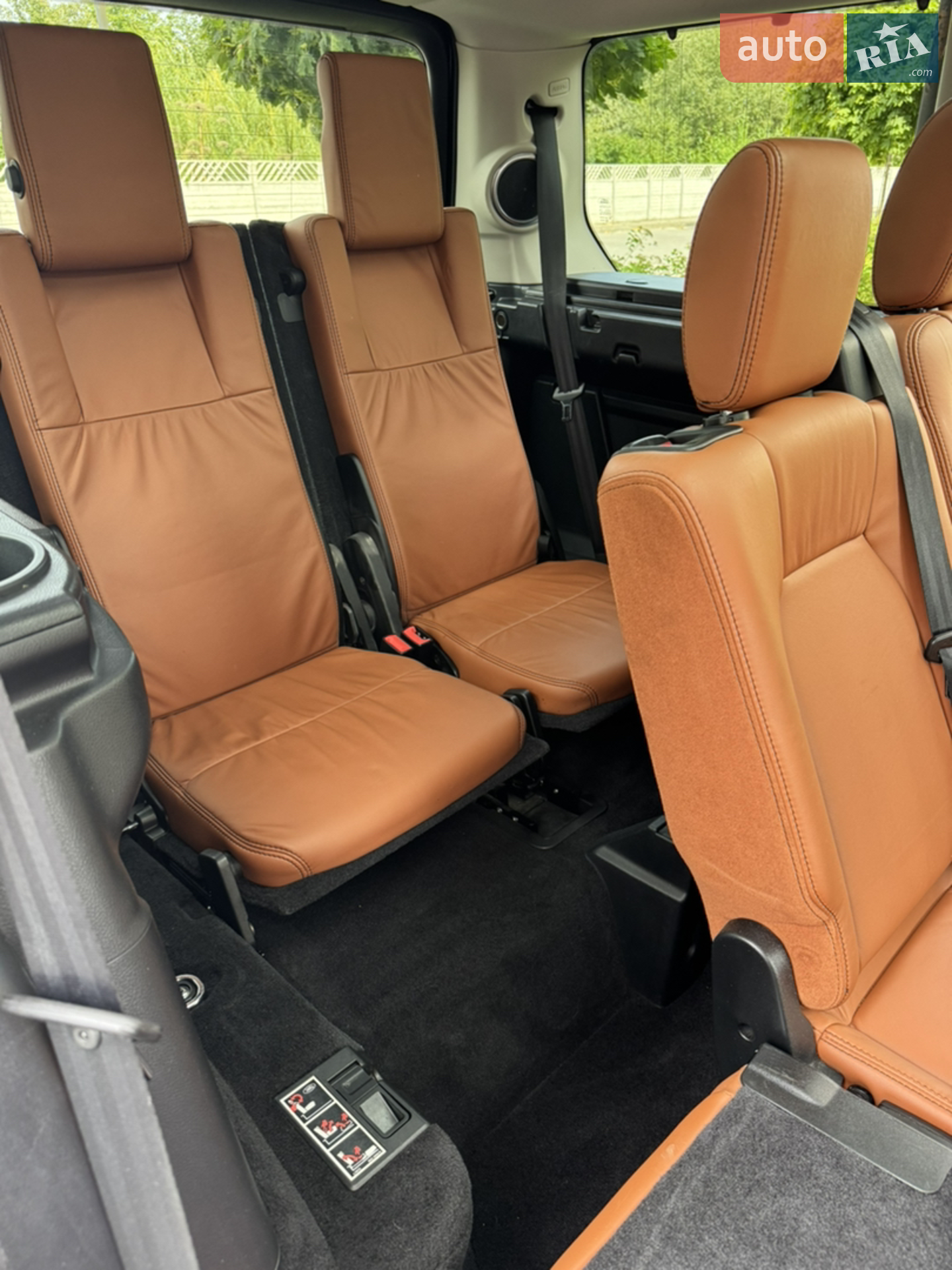 2016 Land Rover Discovery - мініатюра 10