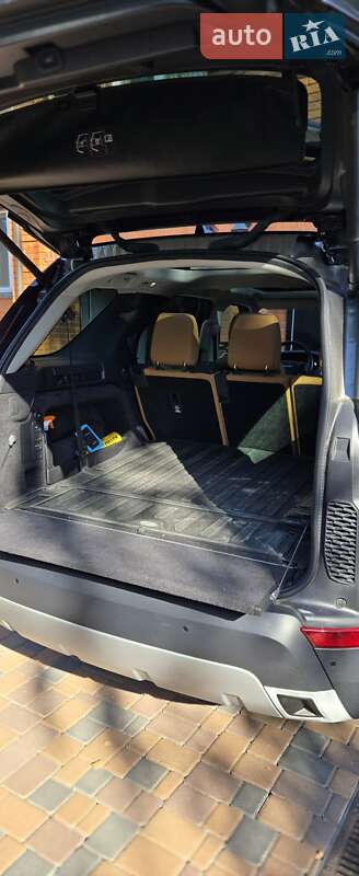 Позашляховик / Кросовер Land Rover Discovery 2019 в Києві