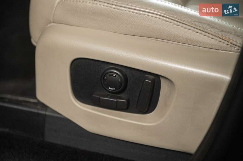 Позашляховик / Кросовер Land Rover Discovery 2019 в Одесі фото 44 Позашляховик / Кросовер Land Rover Discovery 2019 в Одесі