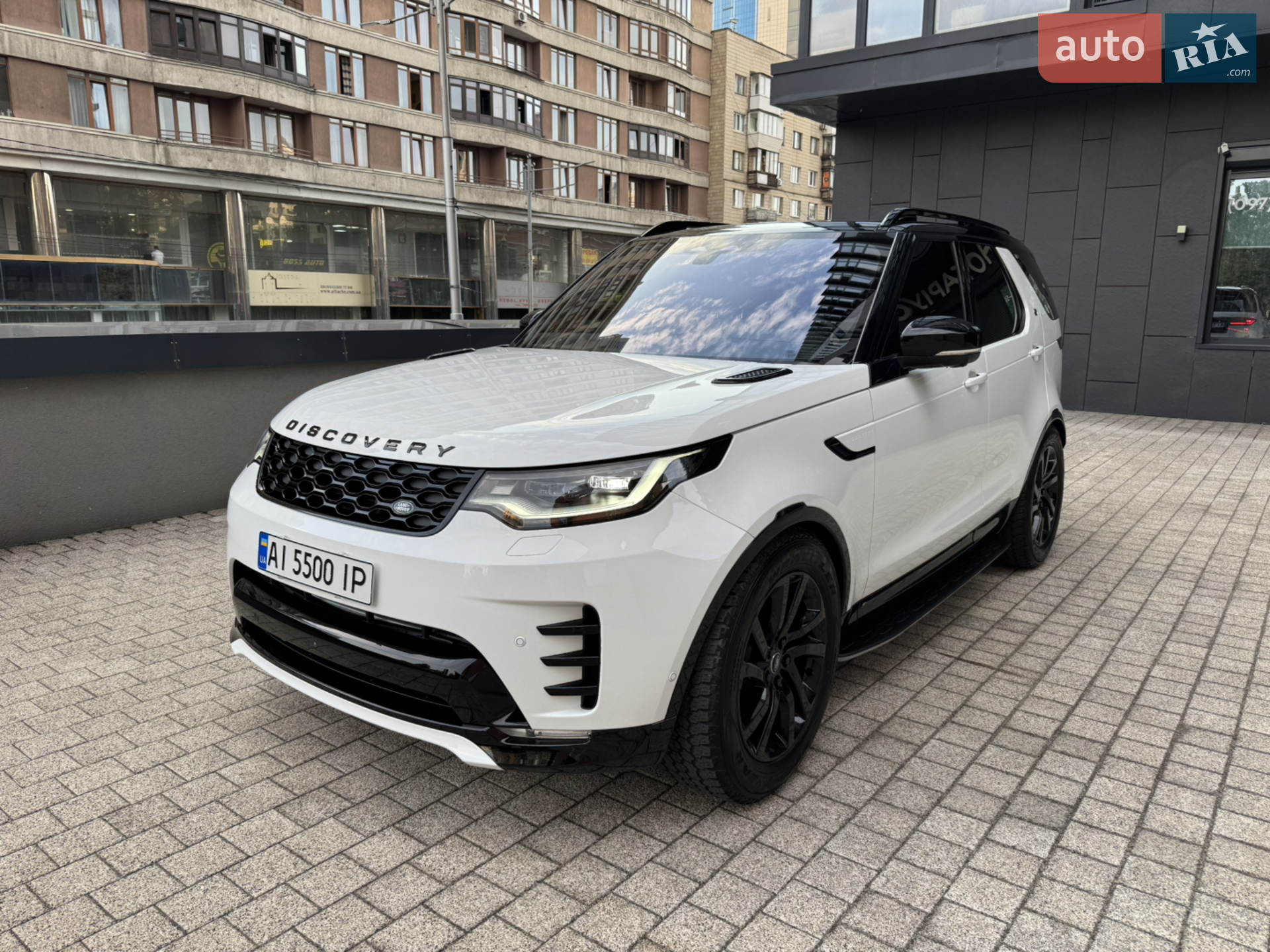 2021 Land Rover Discovery - мініатюра 10