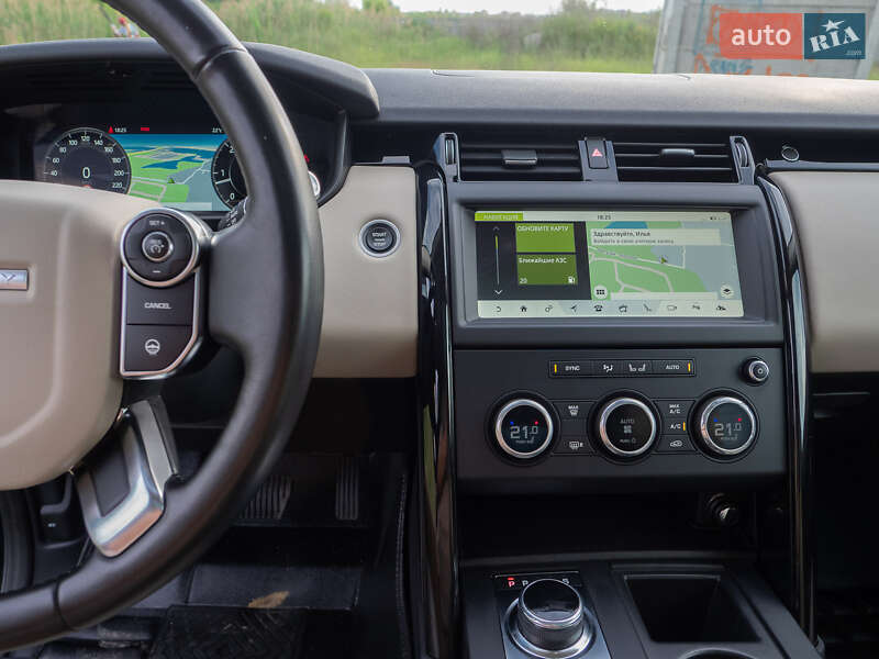 Внедорожник / Кроссовер Land Rover Discovery 2018 в Киеве