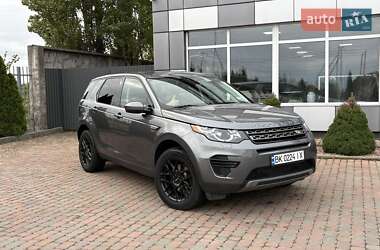 Внедорожник / Кроссовер Land Rover Discovery 2016 в Сарнах