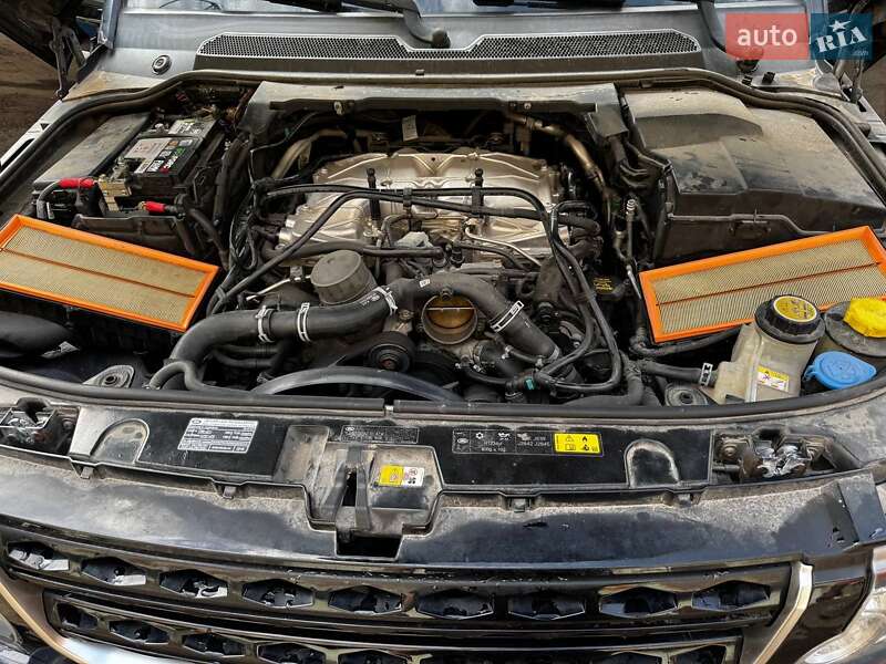 Позашляховик / Кросовер Land Rover Discovery 2016 в Києві