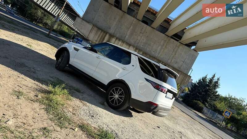 Позашляховик / Кросовер Land Rover Discovery 2018 в Дніпрі