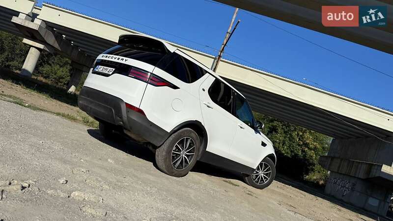 Позашляховик / Кросовер Land Rover Discovery 2018 в Дніпрі