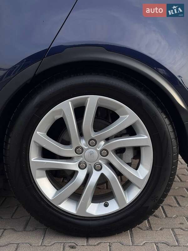 Внедорожник / Кроссовер Land Rover Discovery 2018 в Киеве