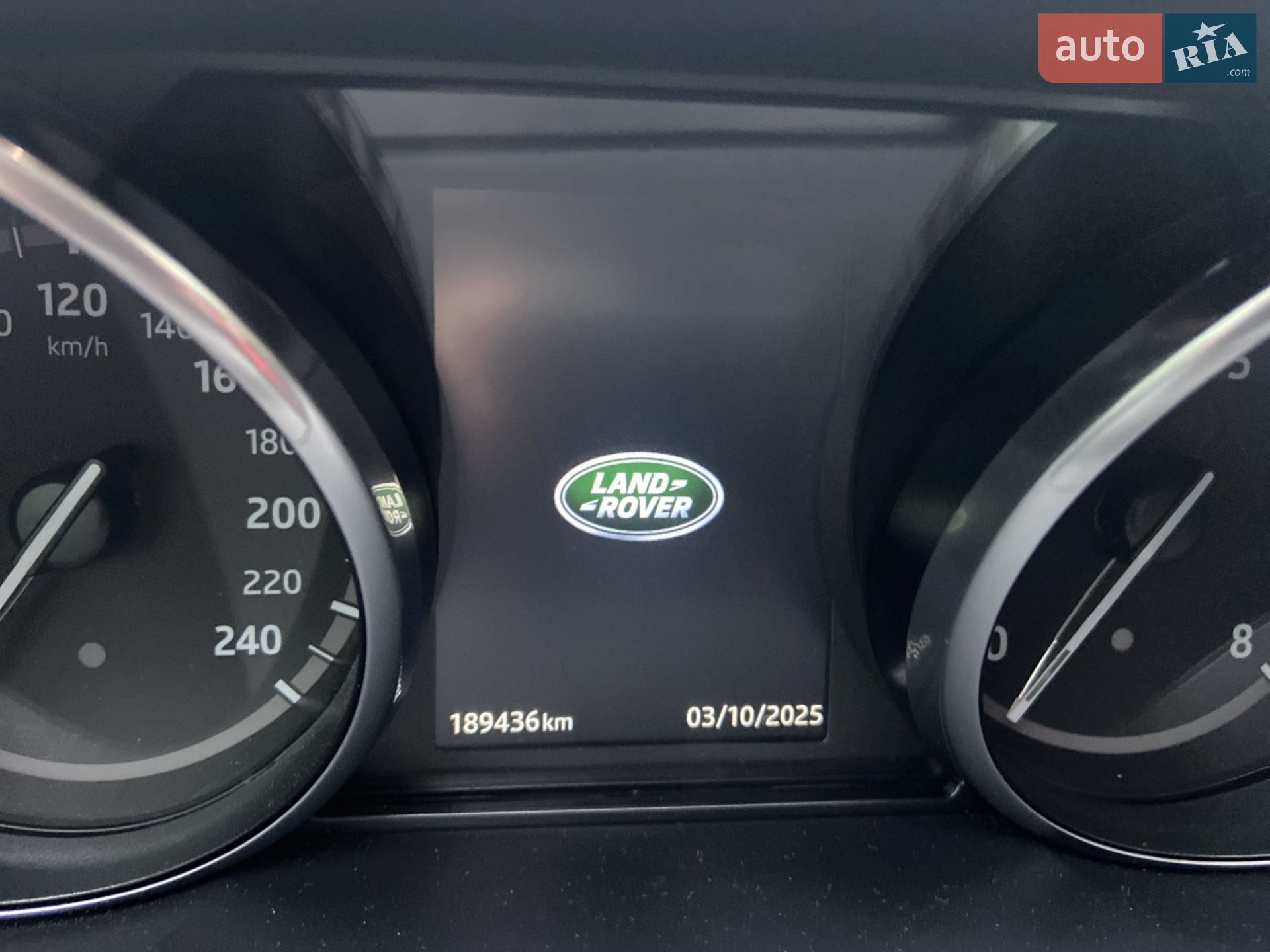 2017 Land Rover Discovery - мініатюра 41