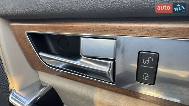 Позашляховик / Кросовер Land Rover Discovery 2016 в Львові