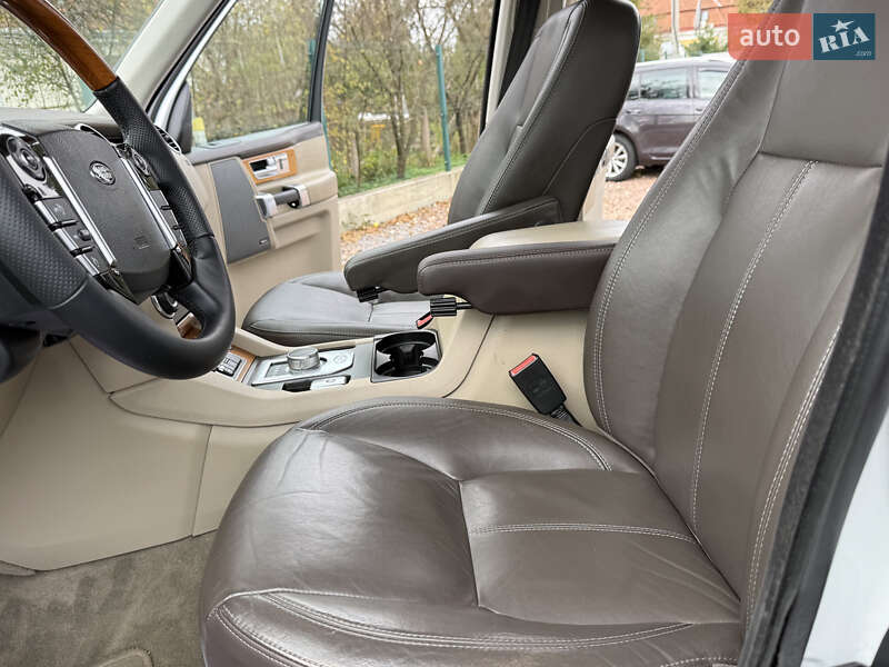 Внедорожник / Кроссовер Land Rover Discovery 2016 в Дрогобыче фото 52 Внедорожник / Кроссовер Land Rover Discovery 2016 в Дрогобыче