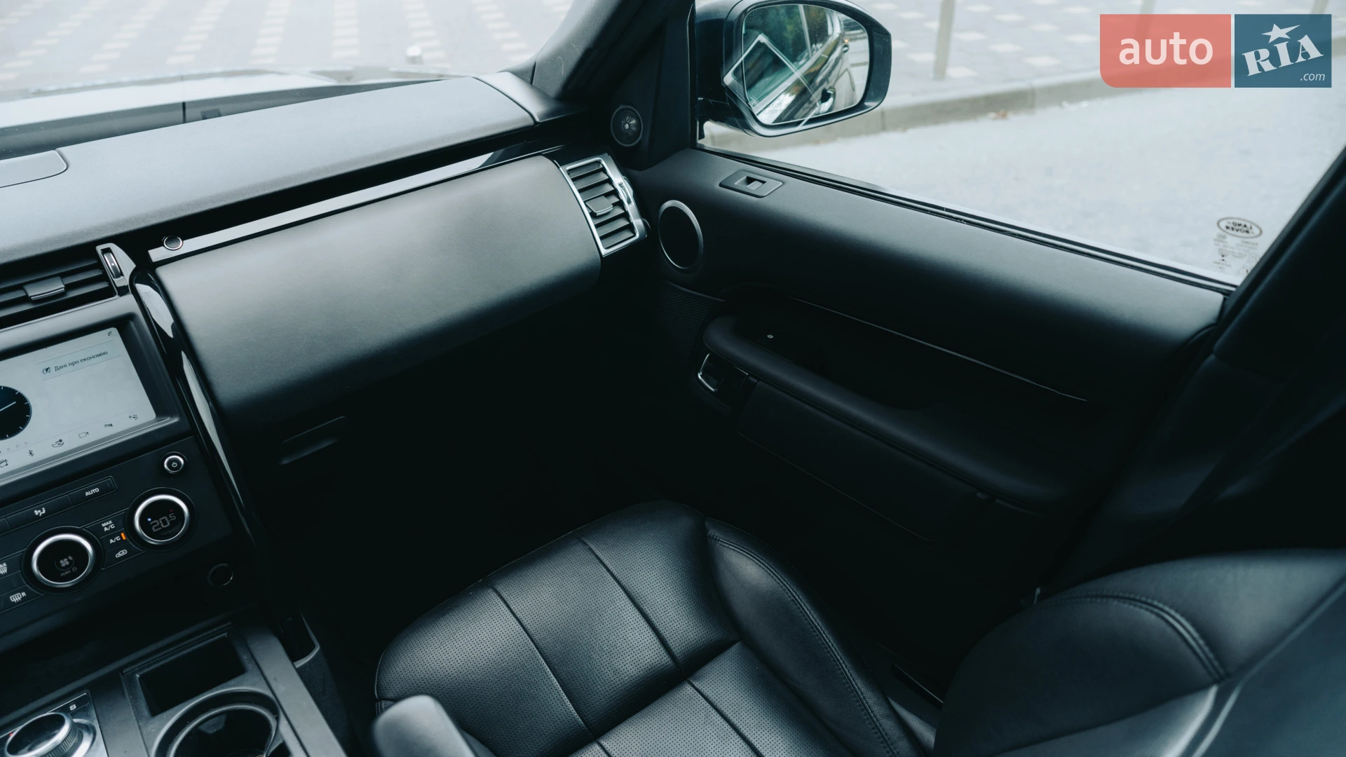 2019 Land Rover Discovery - мініатюра 28