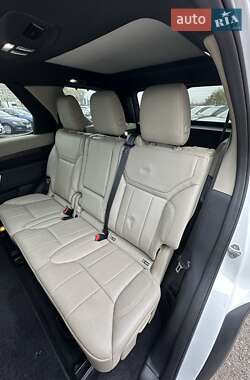 Внедорожник / Кроссовер Land Rover Discovery 2018 в 