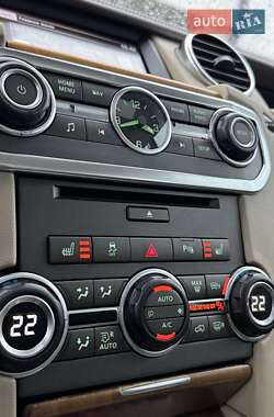 Позашляховик / Кросовер Land Rover Discovery 2016 в  фото 28 Позашляховик / Кросовер Land Rover Discovery 2016 в