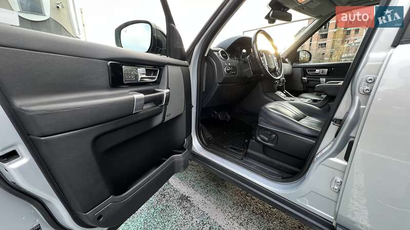 Внедорожник / Кроссовер Land Rover Discovery 2016 в Киеве