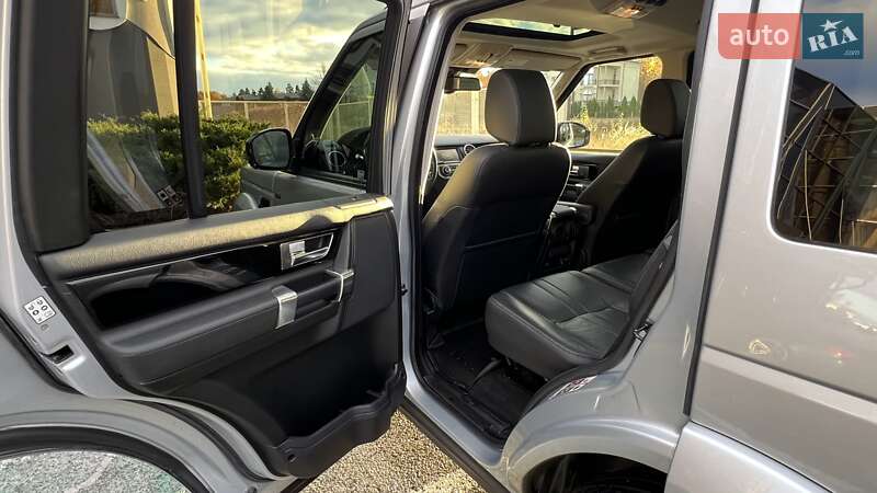 Внедорожник / Кроссовер Land Rover Discovery 2016 в Киеве