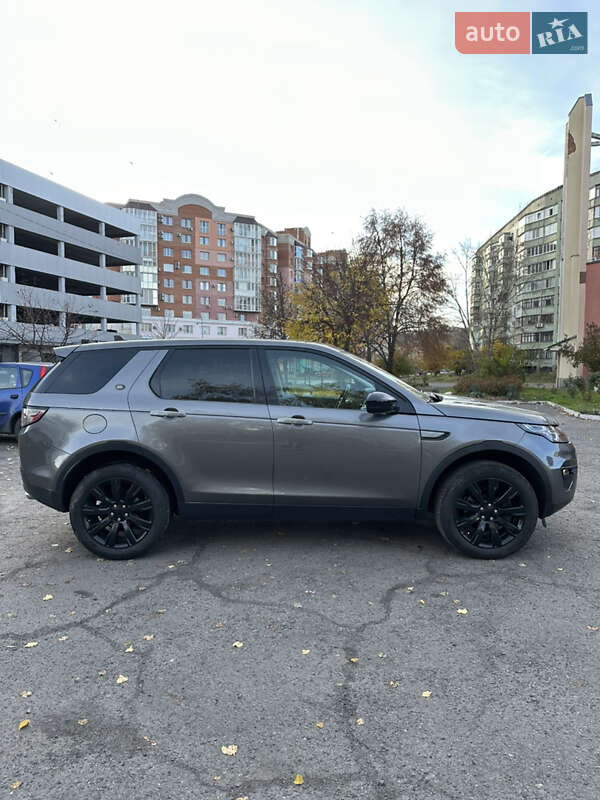 Внедорожник / Кроссовер Land Rover Discovery 2015 в Полтаве