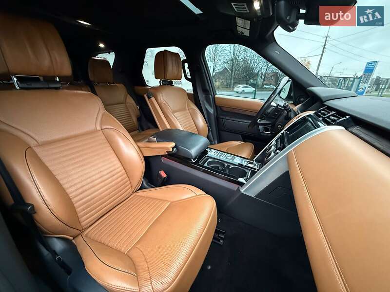 Внедорожник / Кроссовер Land Rover Discovery 2018 в Луцке