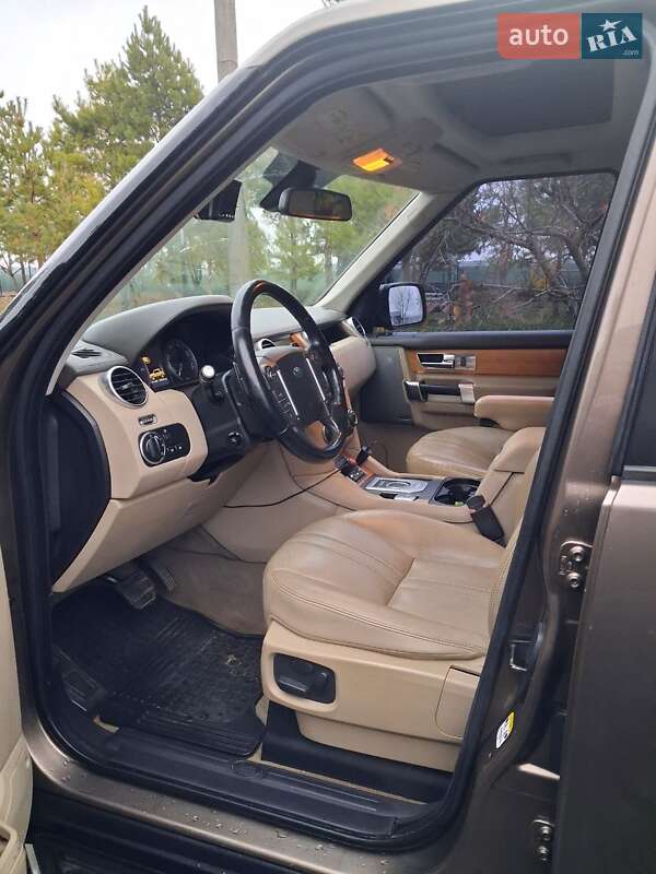 Внедорожник / Кроссовер Land Rover Discovery 2013 в Ольшанке