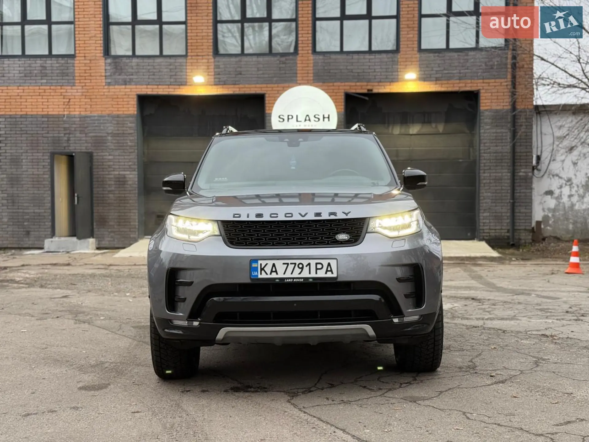 2020 Land Rover Discovery - мініатюра 2