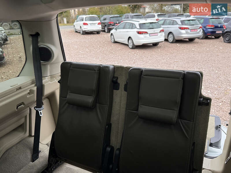 Внедорожник / Кроссовер Land Rover Discovery 2016 в Дрогобыче