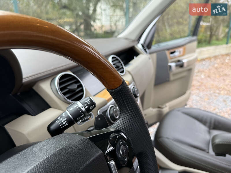 Внедорожник / Кроссовер Land Rover Discovery 2016 в Дрогобыче